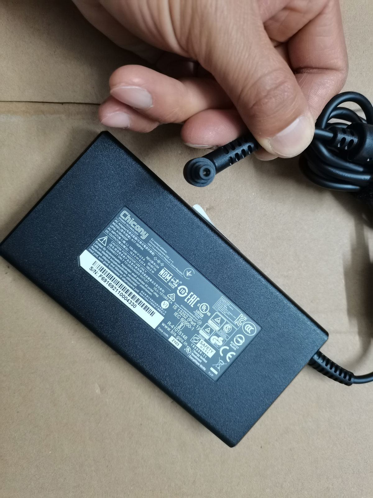NEW Slim OEM Chicony 19.5V 9.2 - Pc Gaming News ulasan dan harga