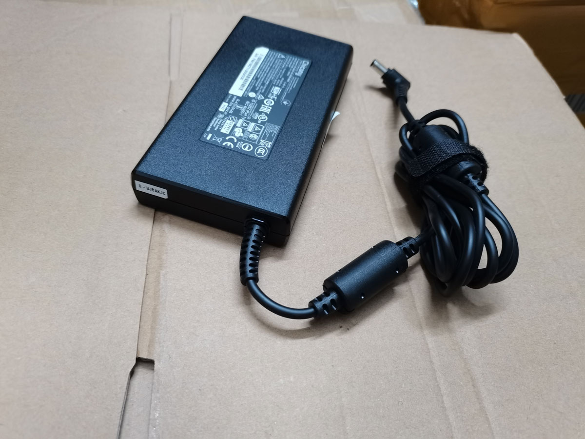NEW Slim OEM Chicony 19.5V 9.2 - Pc Gaming News ulasan dan harga
